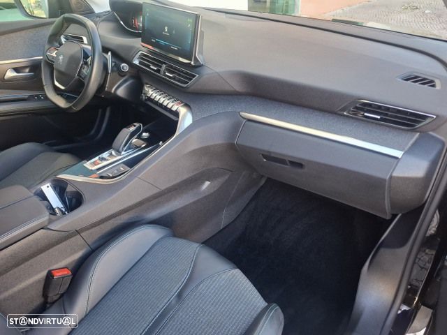 Peugeot 3008 225 e-EAT8 Allure Pack - 42