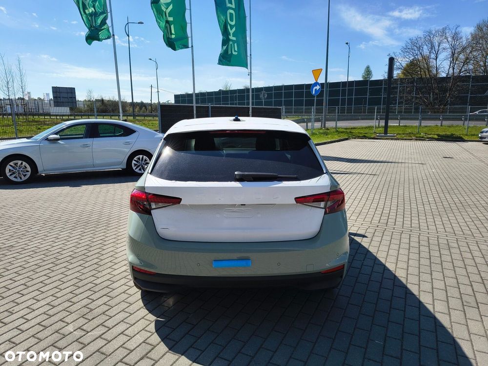 Skoda Fabia 1.0 TSI Drive - 7