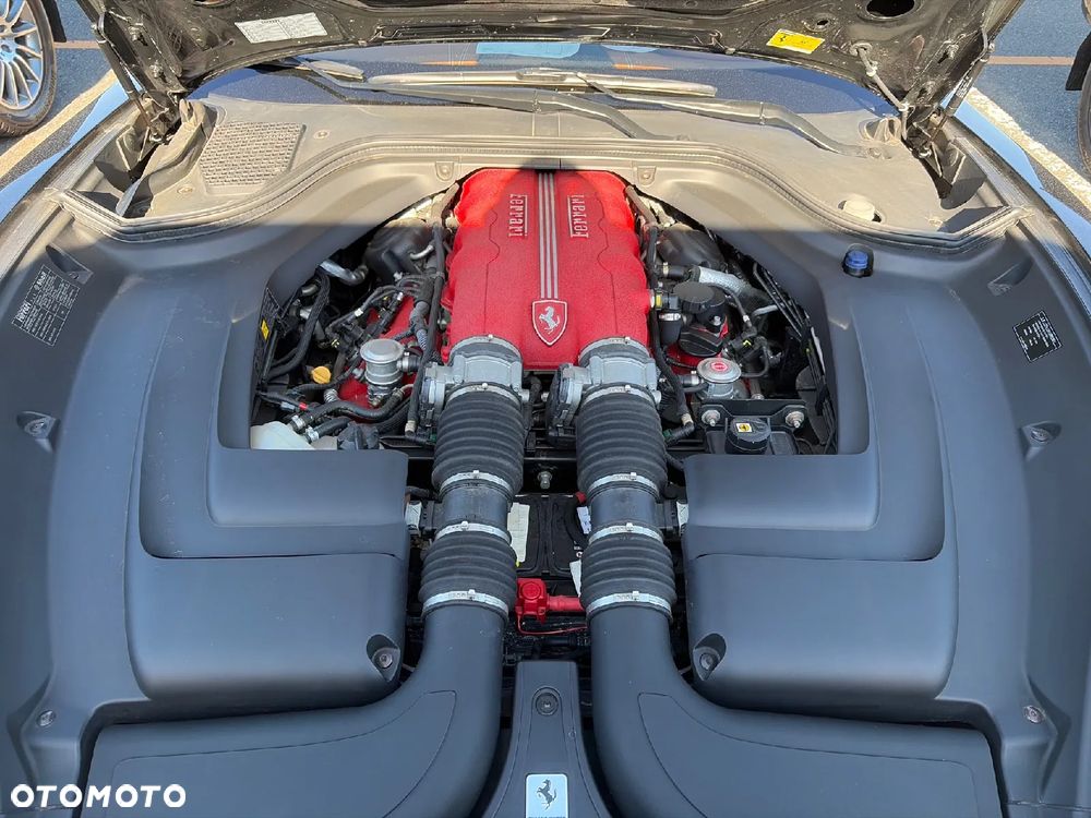 Ferrari California F1 DCT - 18