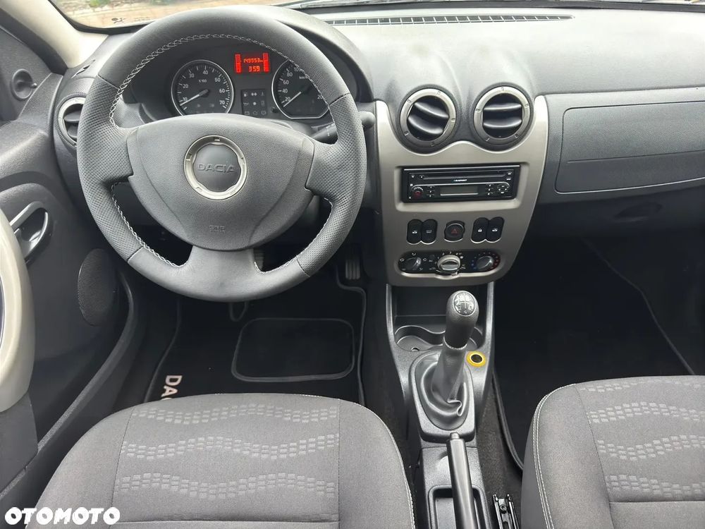 Dacia Sandero Stepway 1.6 - 11