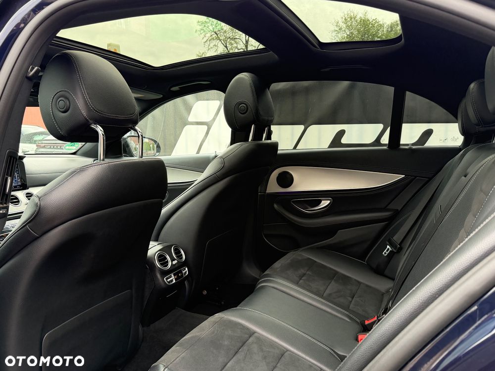Mercedes-Benz Klasa E 220 d 9G-TRONIC AMG Line - 29