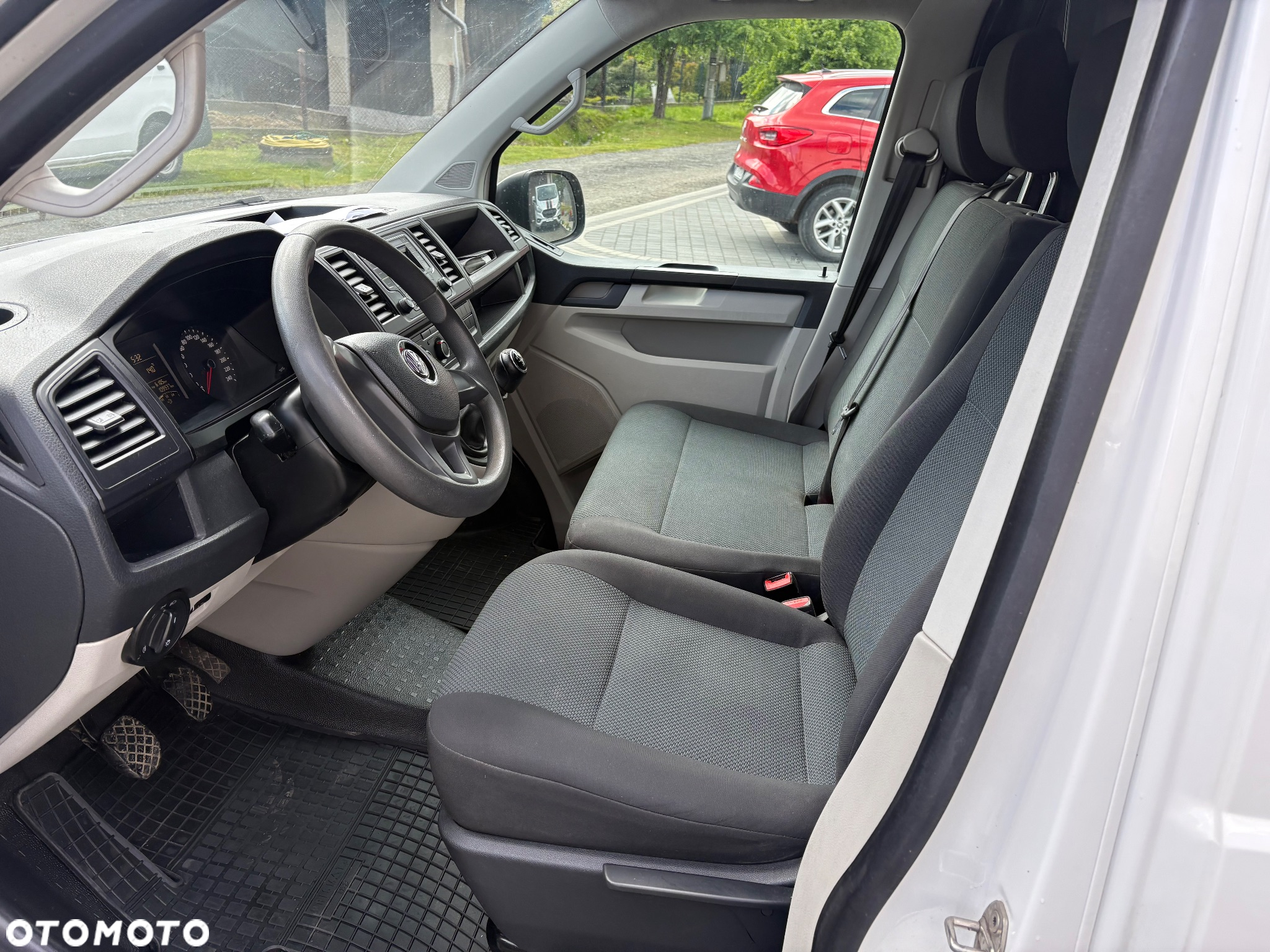Volkswagen Transporter - 17