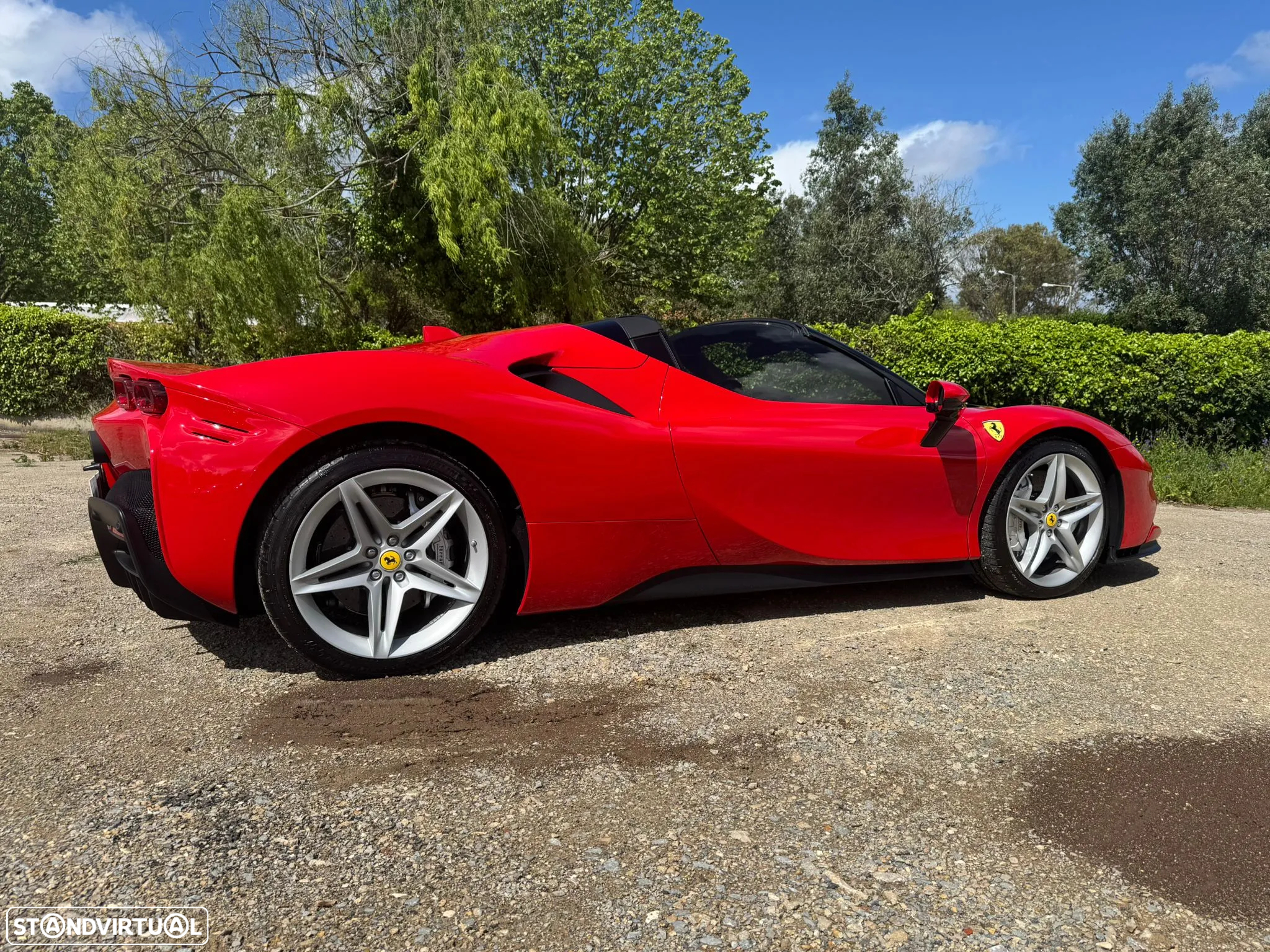 Ferrari SF90 Spider - 34