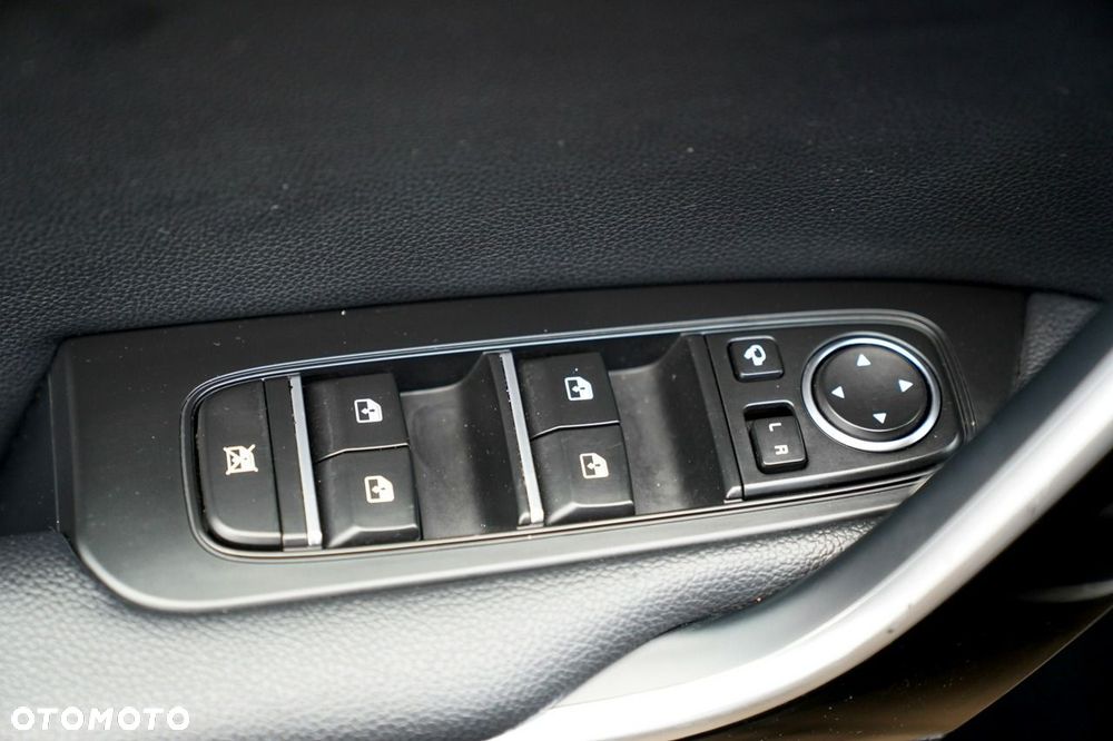 Kia XCeed - 14
