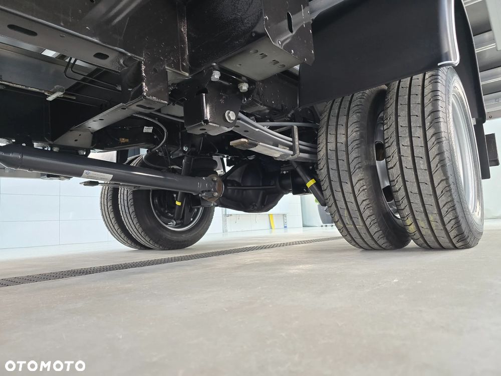 Renault MASTER 12 PALET Tylna OŚ BLIŻNIACZ L4 RWD - DBL Extra 2,3 DCI 165 KM MAXI Długość5,23cm Szerokośc2,45cm Wysokość2,38cm WZMOCNIONE TYLNE ZAWIESZENIE RESOR + PODUSZKI PNEŁMATYCZNE TEMPOMAT FOTEL KIEROWCY PNEŁMATYCZNY LEDY KABINA SYPIALNIANA XL NA GWARANCJA 40 Tyś km STAN JAK NOWY - 19