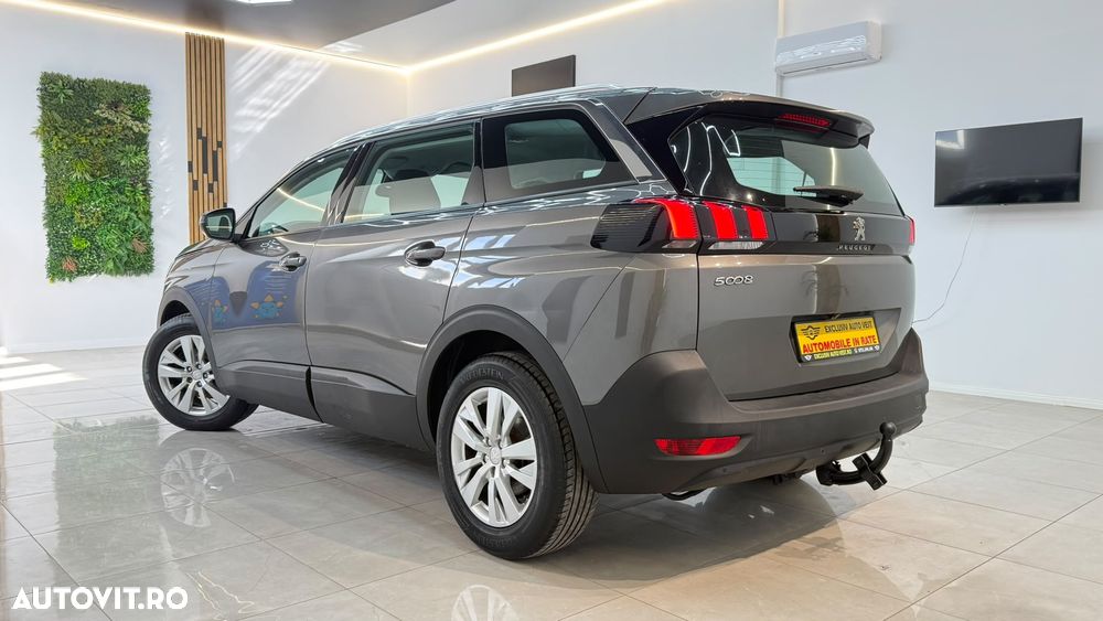 Peugeot 5008 - 4