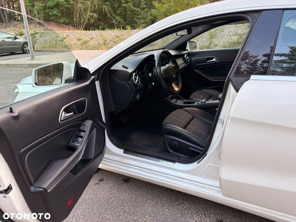 Mercedes-Benz CLA 200 (CDI) d 7G-DCT - 16