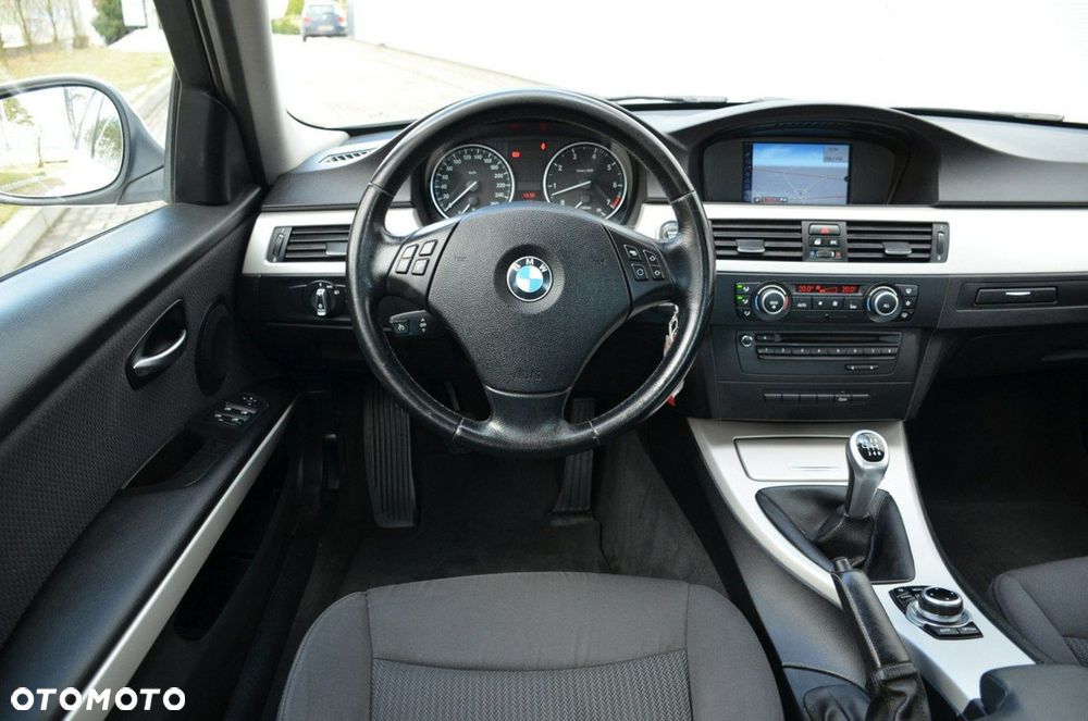 BMW Seria 3 - 25