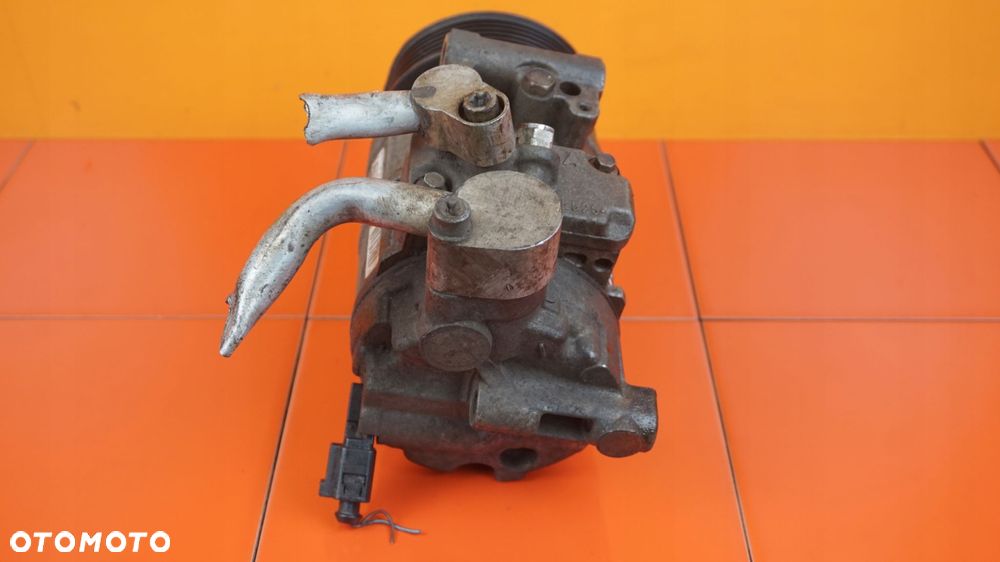 A4 B7 GOLF LEON 2.0 TFSI 08r 200KM BWE sprezarka klimatyzacji 8E0260805CB - 2