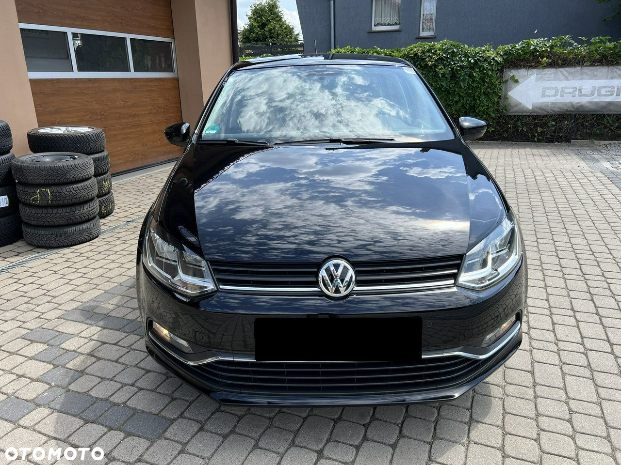 Volkswagen Polo - 2