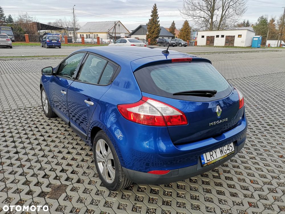 Renault Megane TCe 180 Dynamique - 10