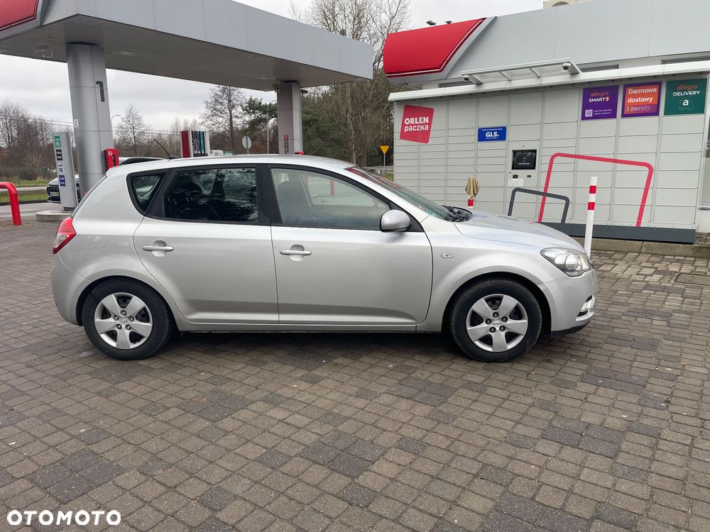 Kia Ceed 1.4 CVVT Attract - 4