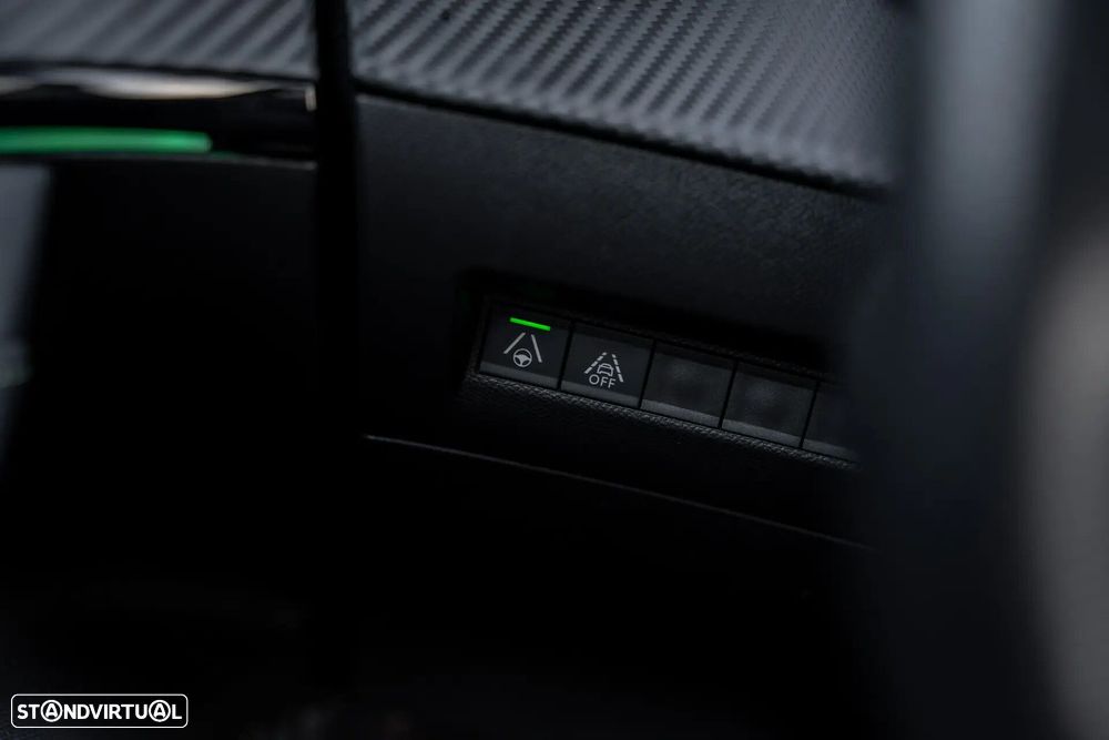 Peugeot e-2008 50 kWh GT - 12