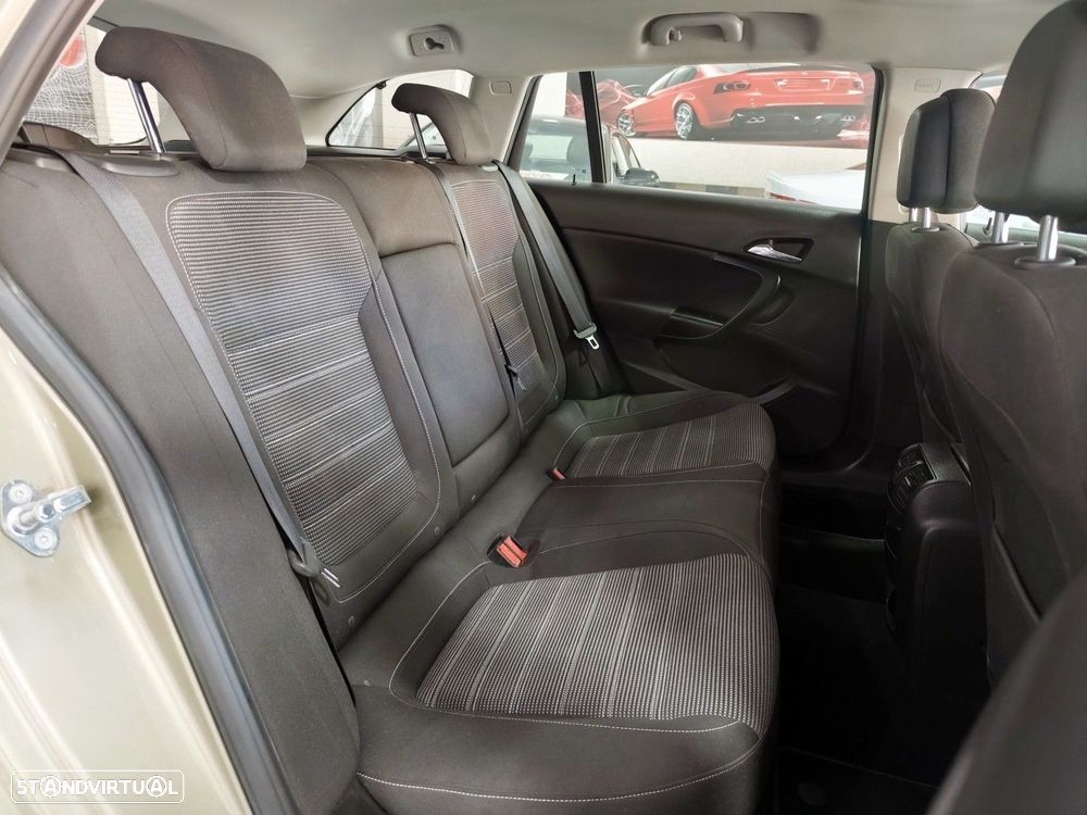 Opel Insignia Sports Tourer 2.0 CDTi Executive S/S - 14