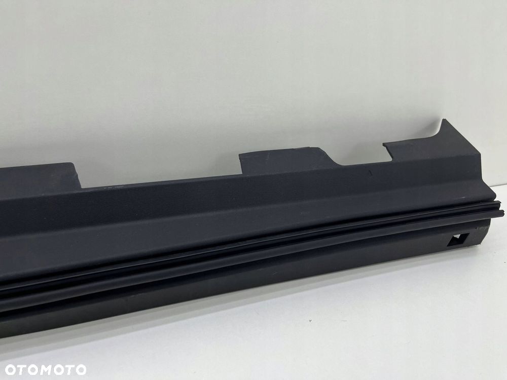 VOLVO XC40 NAKŁADKA LISTWA PROGOWA PRAWA 31448224 - 4