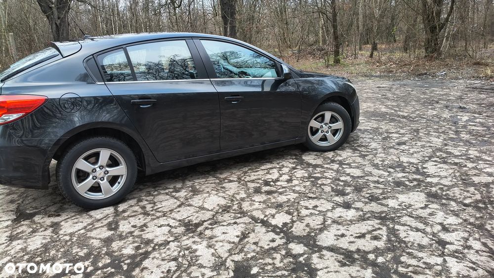 Chevrolet Cruze 1.8 LT - 19