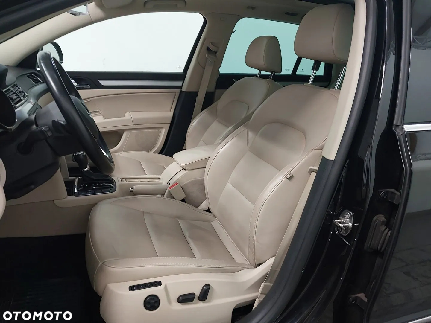Skoda Superb Combi 3.6 V6 4x4 DSG Elegance - 11