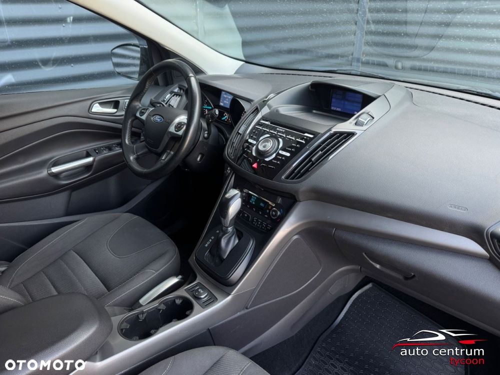 Ford Kuga - 11