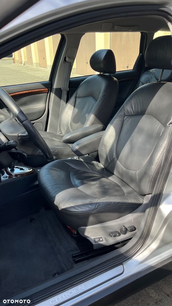 Citroën C5 II 3.0 V6 Exclusive - 8