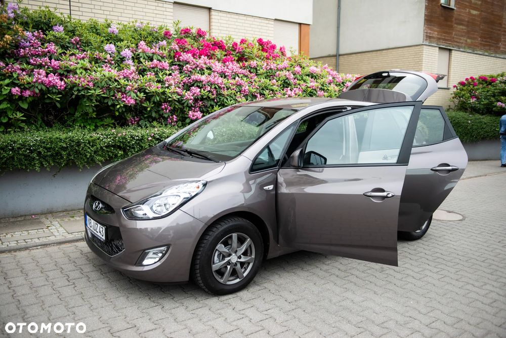 Hyundai ix20 1.4 blue Comfort - 12