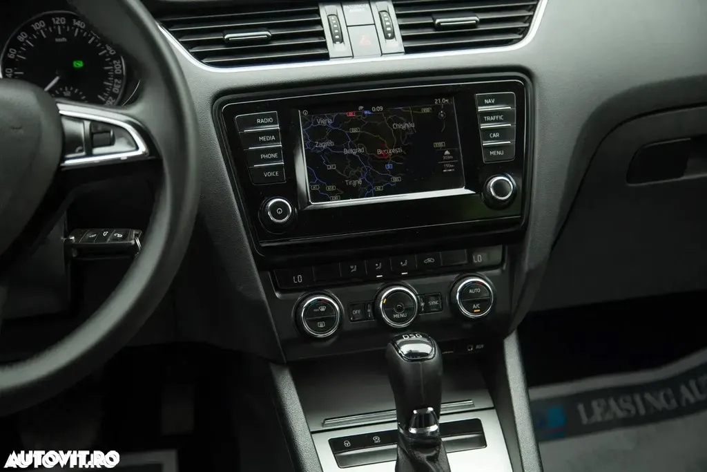 Skoda Octavia 2.0 TDI DSG Selection Plus - 27