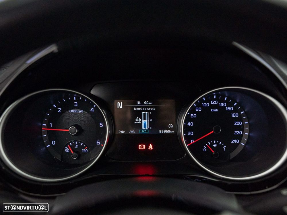 Kia Ceed SW 1.6 CRDi MHEV Dynamic - 17
