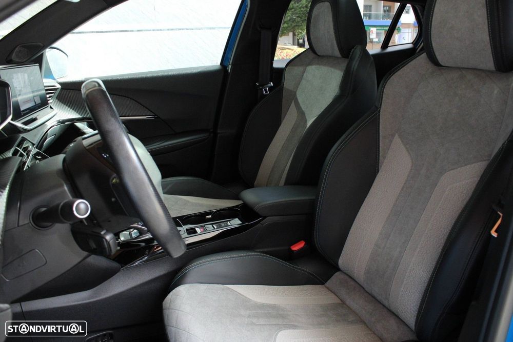 Peugeot e-2008 GT Pack - 47