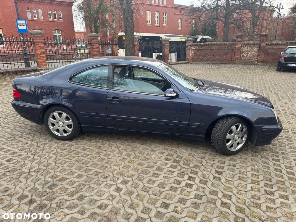 Mercedes-Benz CLK - 3