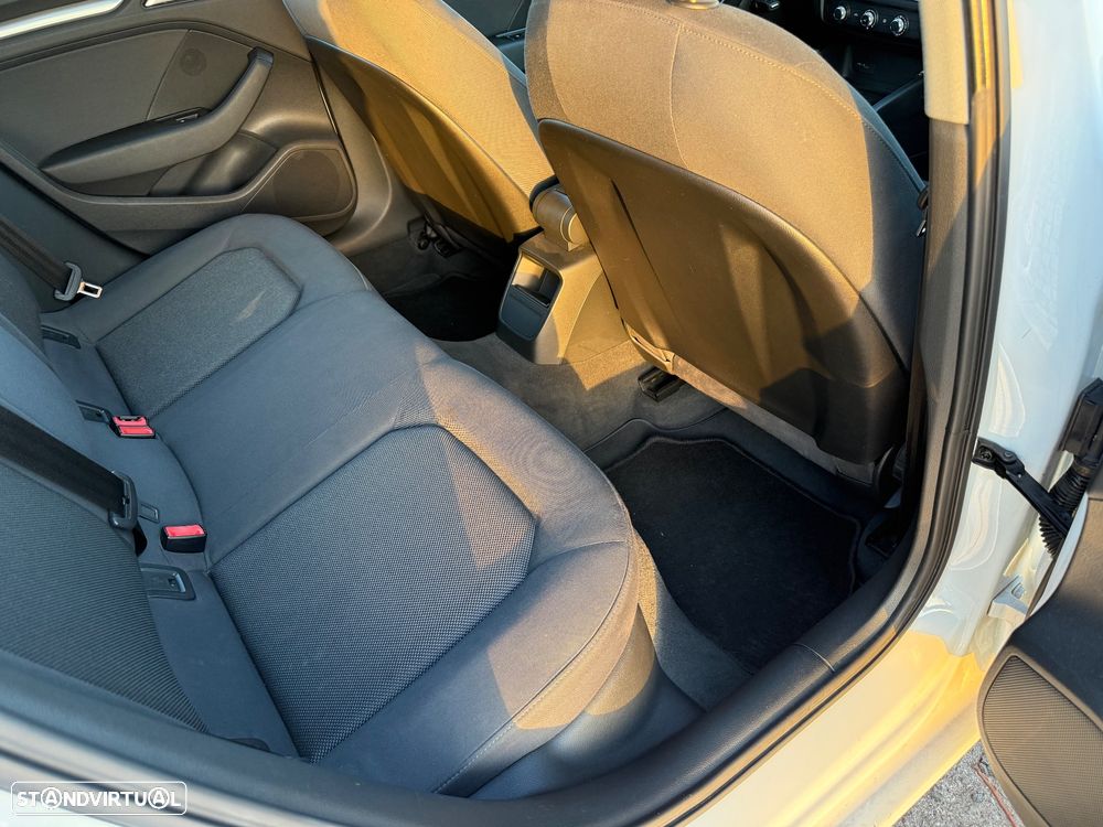 Audi A3 Sportback 1.6 TDI - 9