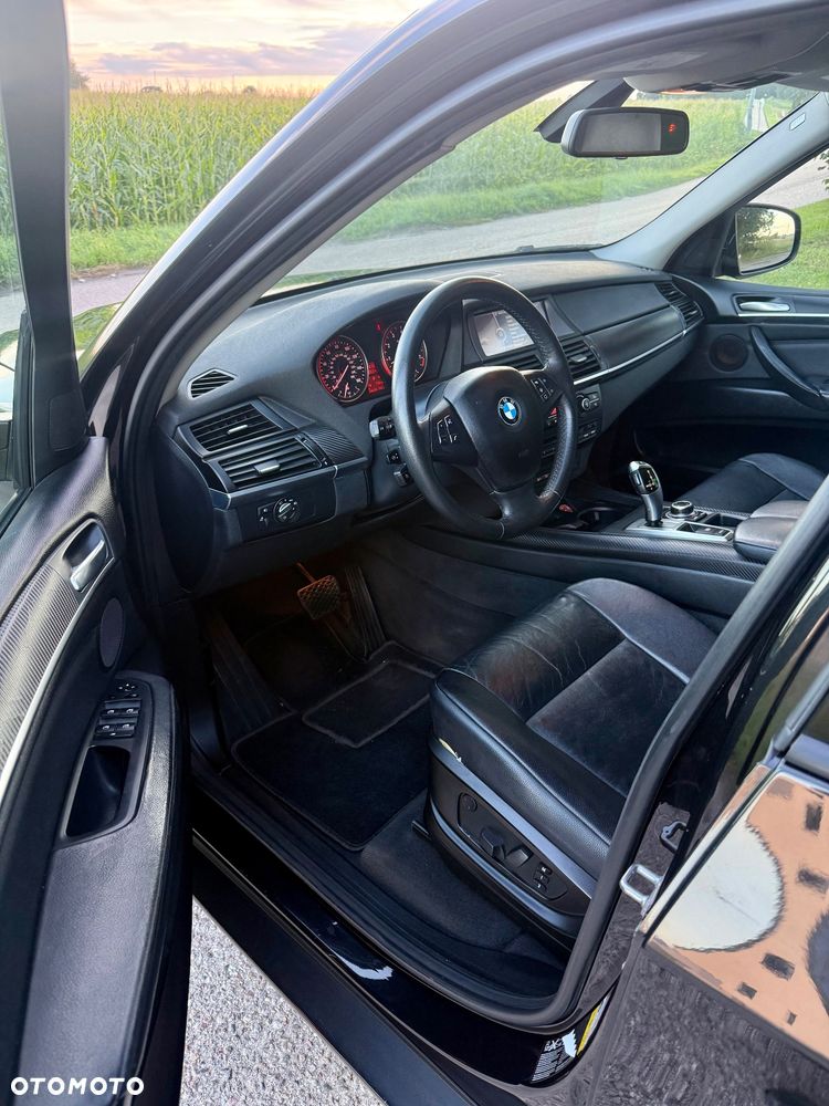 BMW X5 xDrive35i Edition Exclusive - 7
