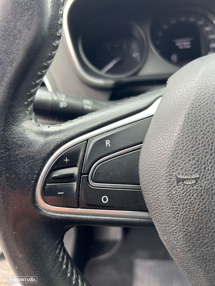 Renault Mégane 1.5 dCi Zen - 24