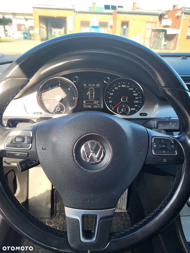 Volkswagen Passat 2.0 TDI 4Mot Highline DSG - 10