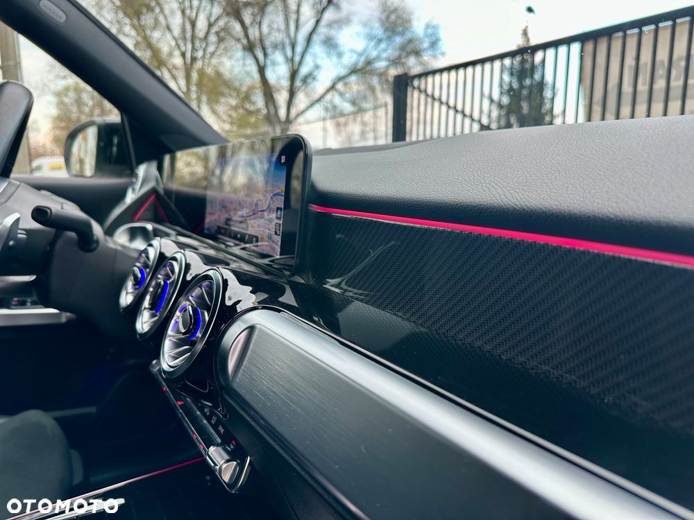 Mercedes-Benz GLB 200 d AMG Line 8G-DCT - 13