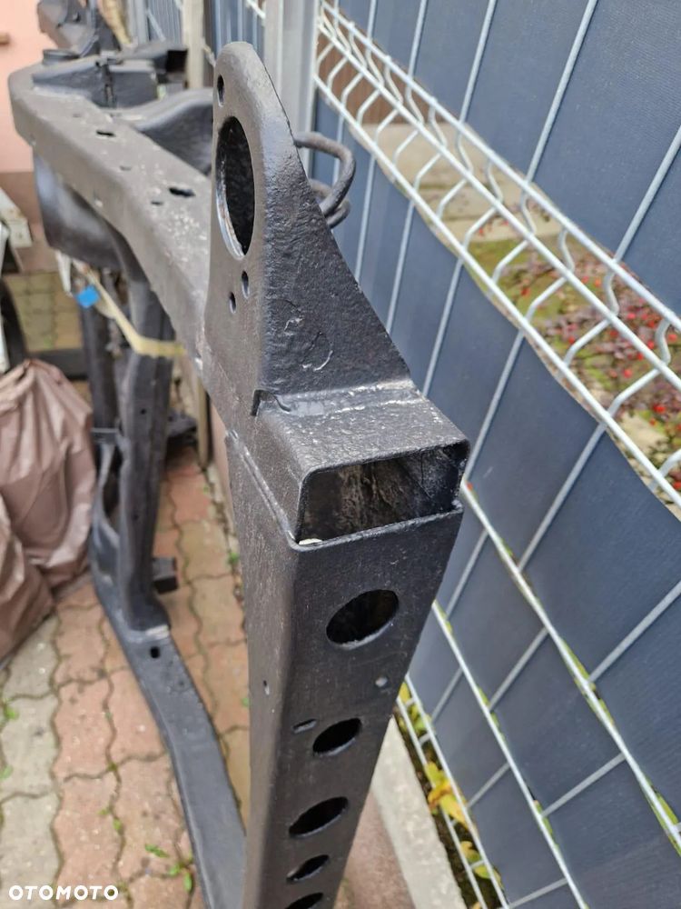 Rama Toyota Land Cruiser 90, 95 1996-2002r zdrowa - 7