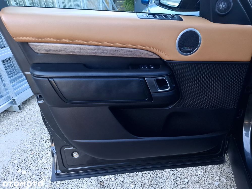 Land Rover Discovery 3.0 TD6 HSE Luxury - 25