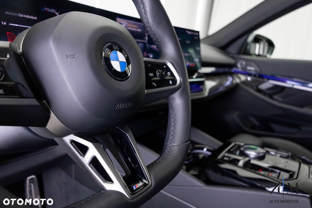 BMW Seria 5 520d xDrive - 31