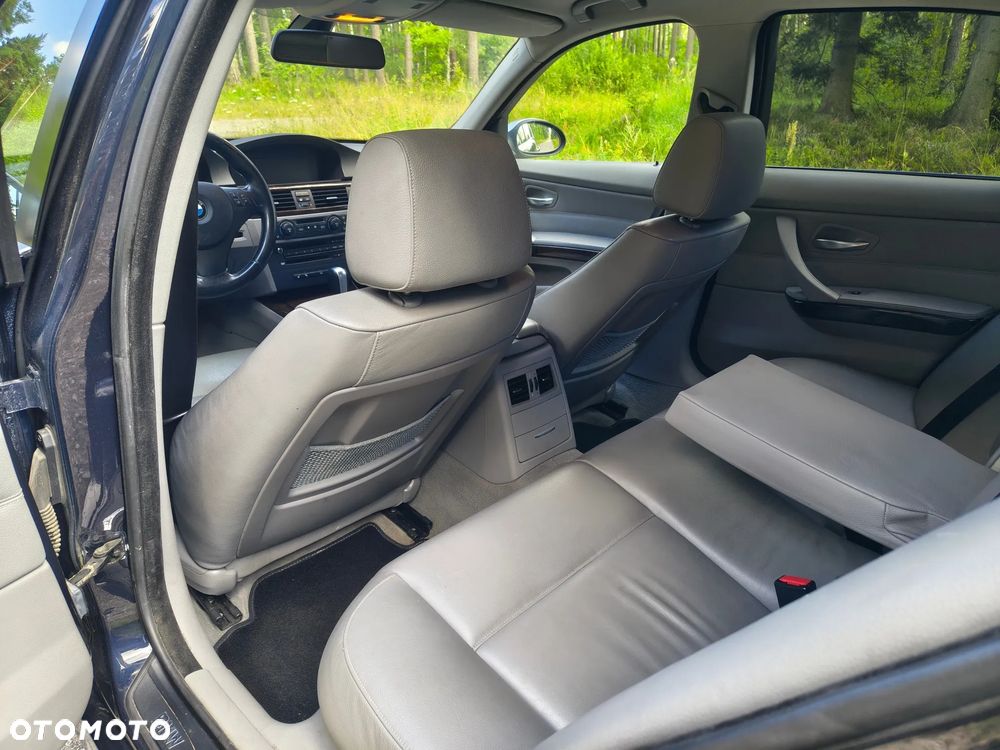 BMW Seria 3 - 27