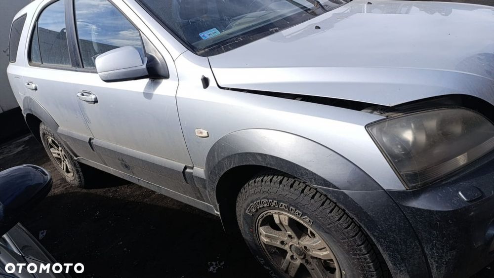 36052 Kia Sorento I model od 02-07 silnik 2.4 G4JS skrzynia GU04G lakier AW - 4