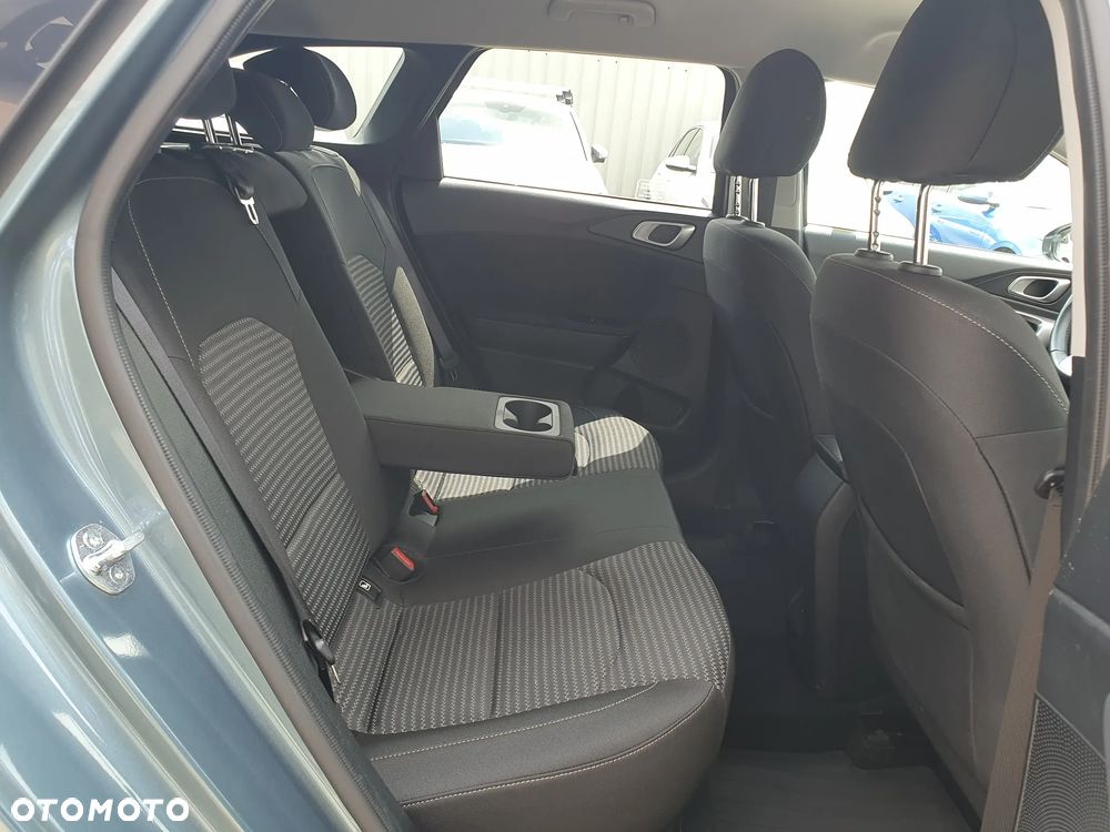 Kia Ceed 1.5 T-GDI M - 25