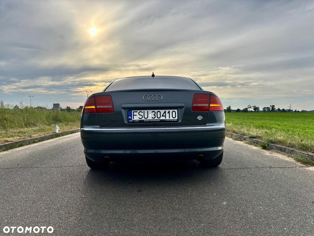 Audi A8 4.2 TDI Quattro - 13