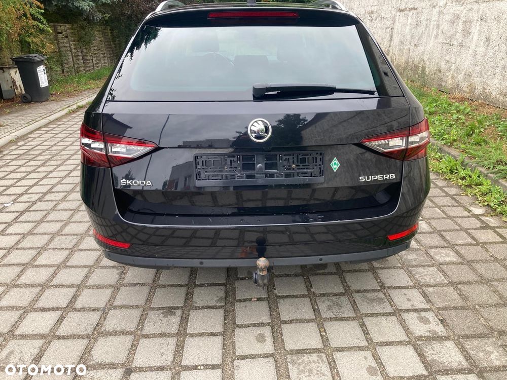 Skoda Superb 1.4 TSI ACT DSG Active - 8