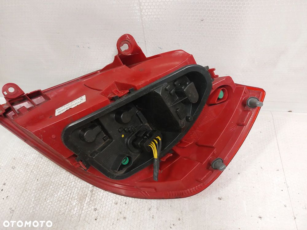 .  LAMPA TYL TYLNA LEWA RENAULT CLIO 3 LIFT HB - 5
