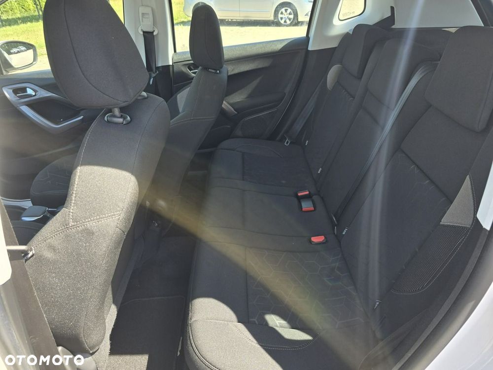 Peugeot 2008 - 18