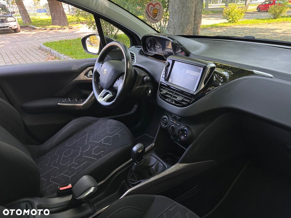 Peugeot 2008 1.2 Pure Tech Active S&S - 13