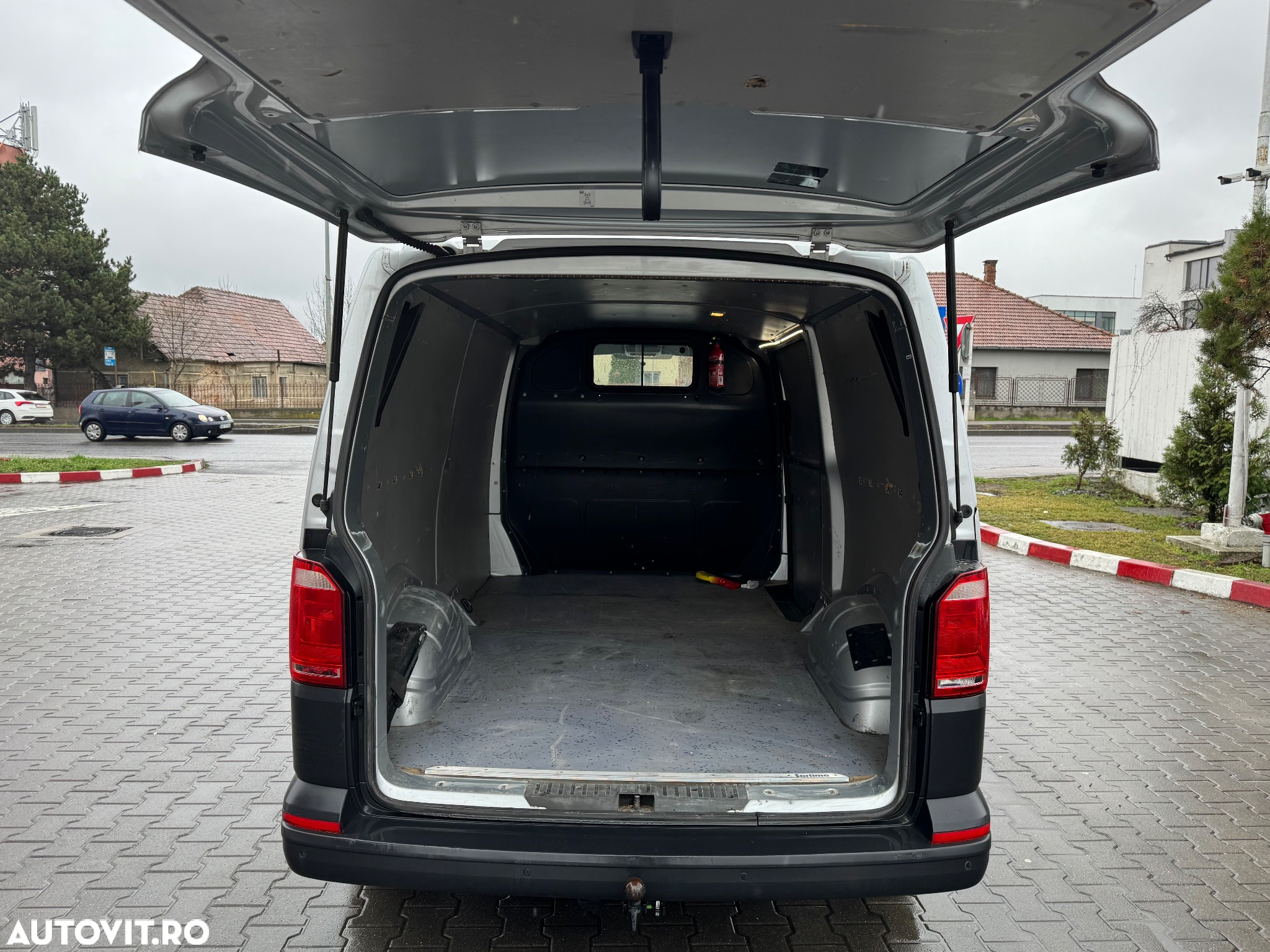 Volkswagen Transporter T6 - 9