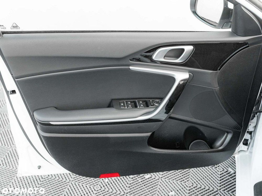 Kia Ceed 1.0 T-GDI L - 10