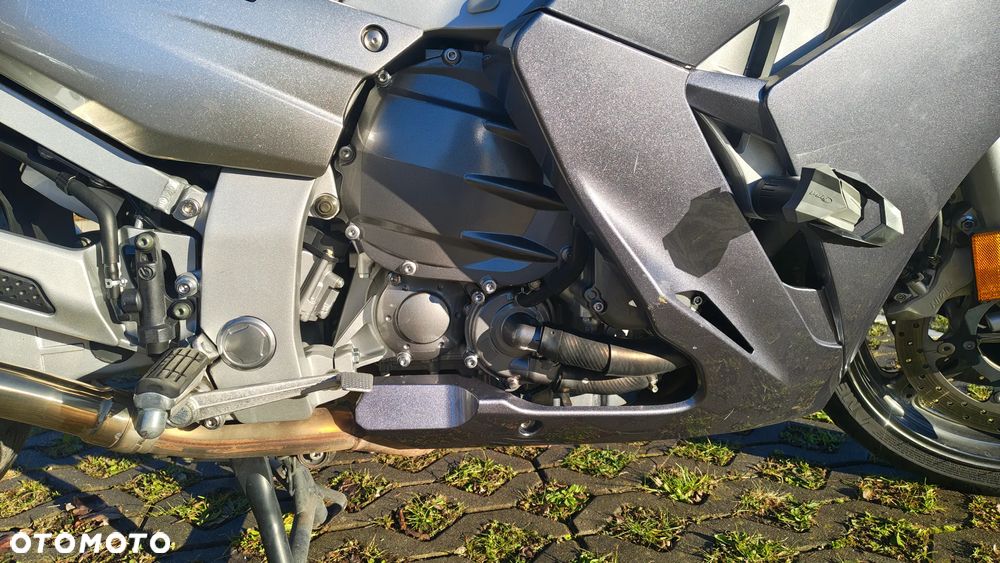 Yamaha FJR - 14