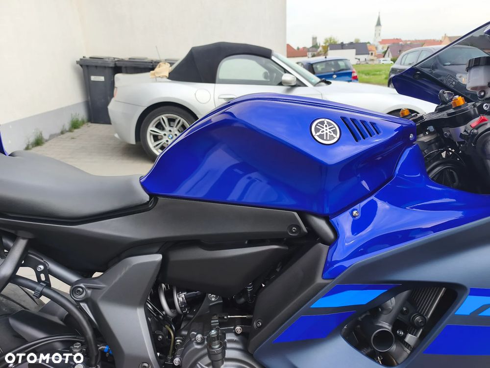 Yamaha R7 - 22