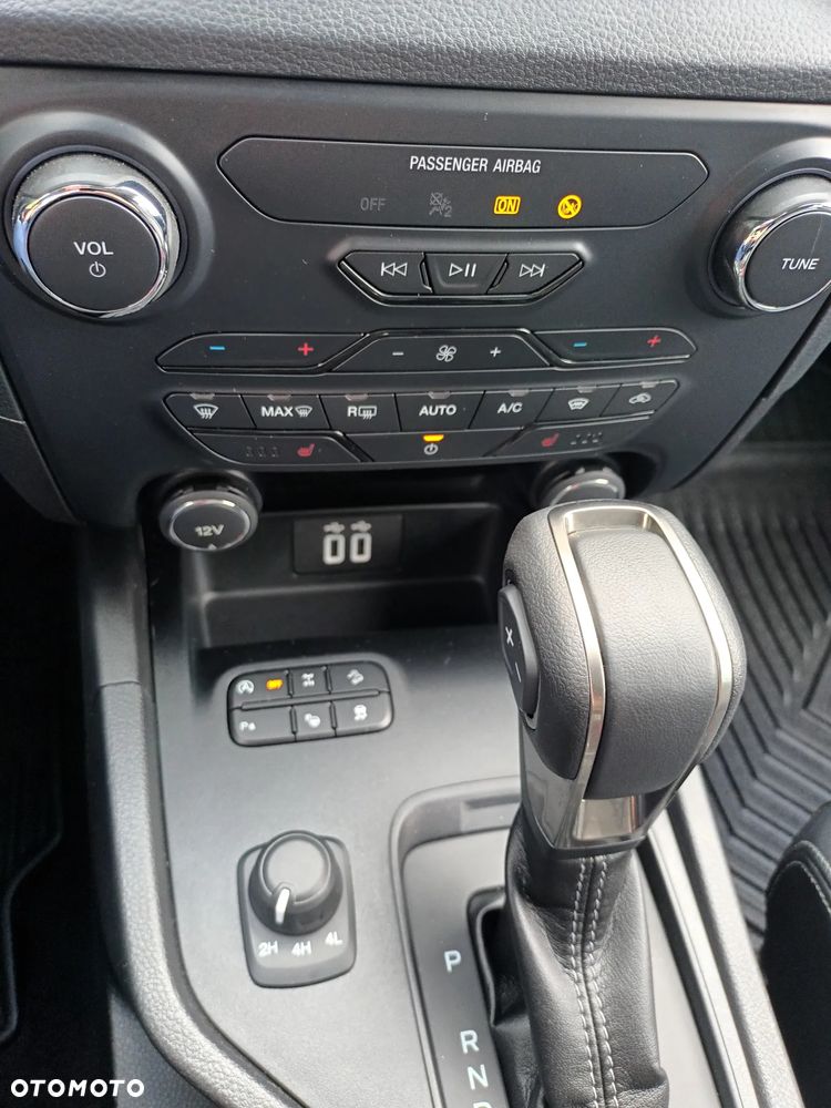 Ford Ranger 2.0 EcoBlue 4x4 DC Limited - 16
