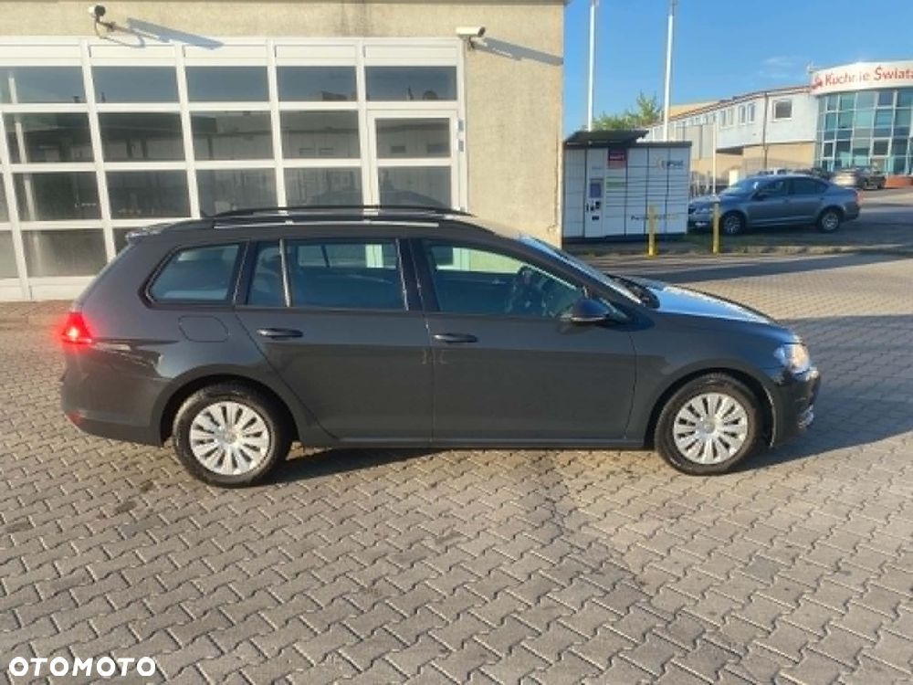 Volkswagen Golf 1.6 TDI BlueMotion Trendline - 5